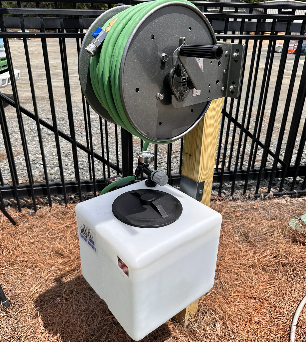 GCI Turf Spray Buddy Post Mount – GCI Turf Academy